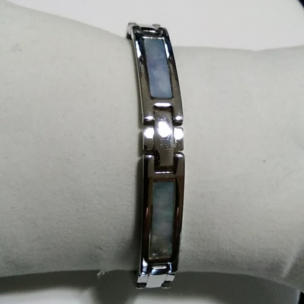 Shell Bracelet - image 1